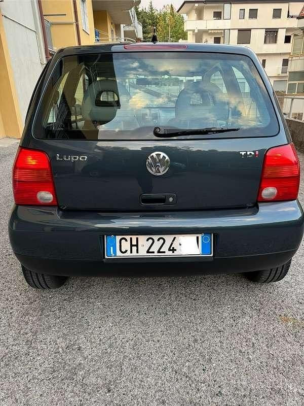 Usata VW Lupo Highline 75 CV (55 kW) 2003 Utilitaria