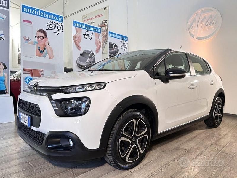 Usata Citroën C3 Feel 102 CV (75 kW) 2021 Bianco pastello Berlina