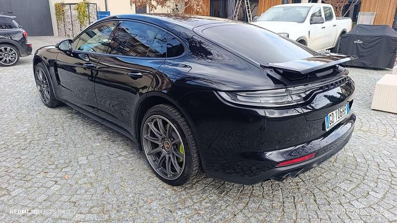 Usata Porsche Panamera 460 CV (338 kW) 2021 Nero Berlina