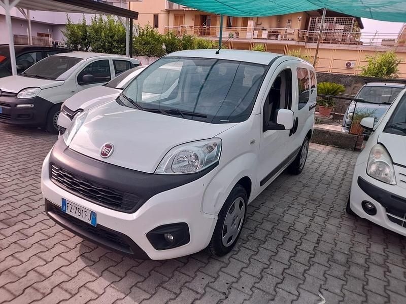 Usata Fiat Qubo Lounge 95 CV (69 kW) 2019 Bianco Monovolume