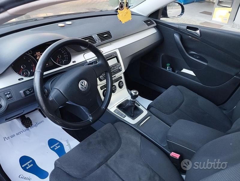 Usata VW Passat 150 CV (110 kW) 2009 Nero Station wagon