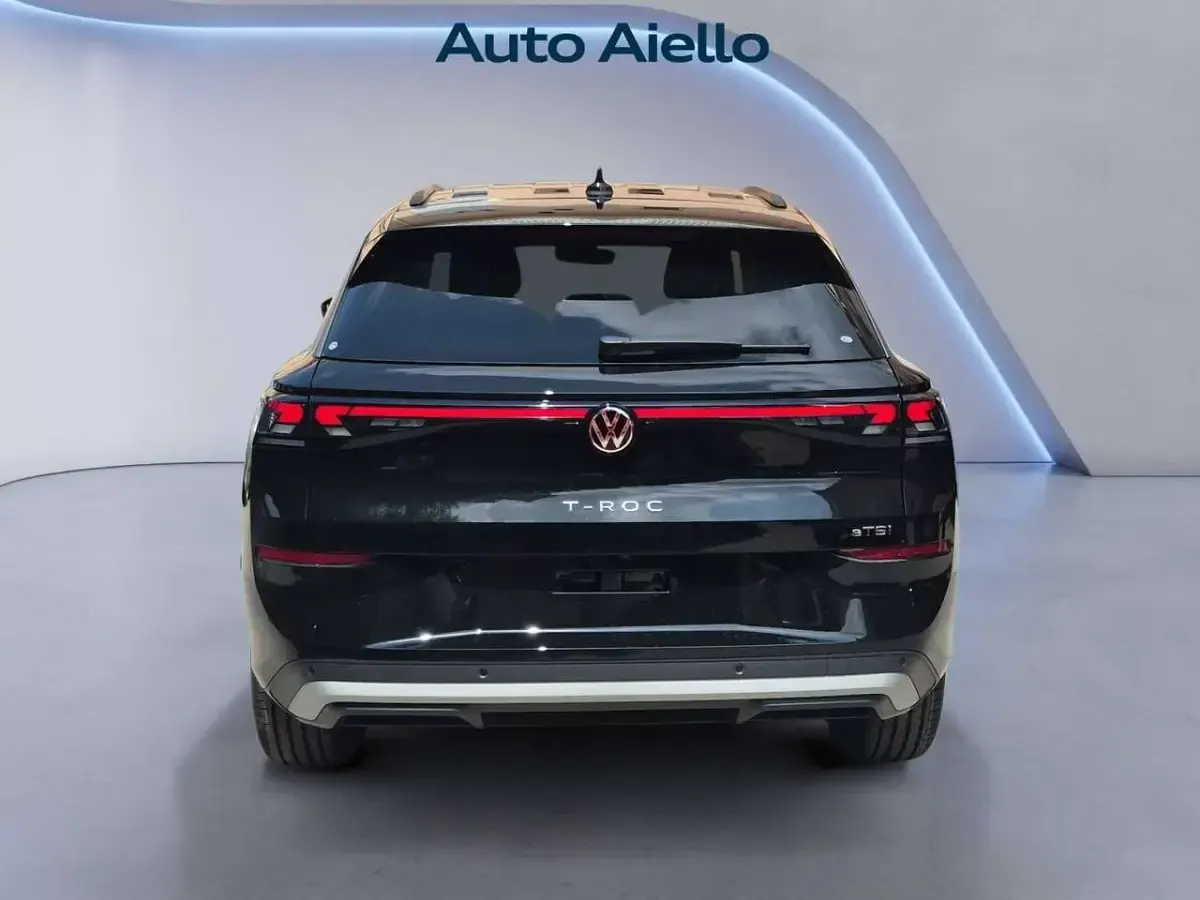 Nuova VW T-Roc Life 116 CV (85 kW) 2026 Nero SUV