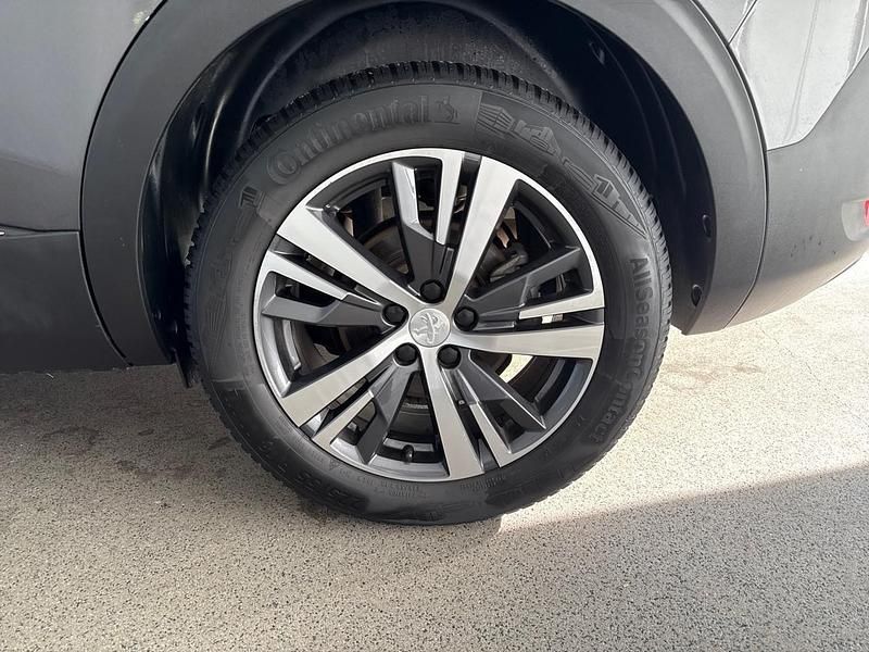 Usata Peugeot 5008 Allure 2024 Grigio SUV