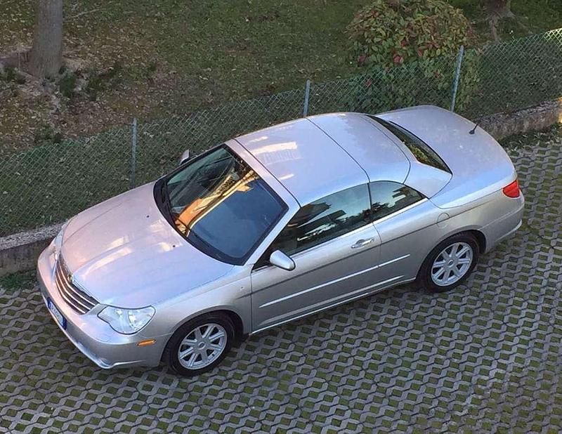 Usata Chrysler Sebring Cabriolet Limited 140 CV (102 kW) 2008 Argento Cabrio