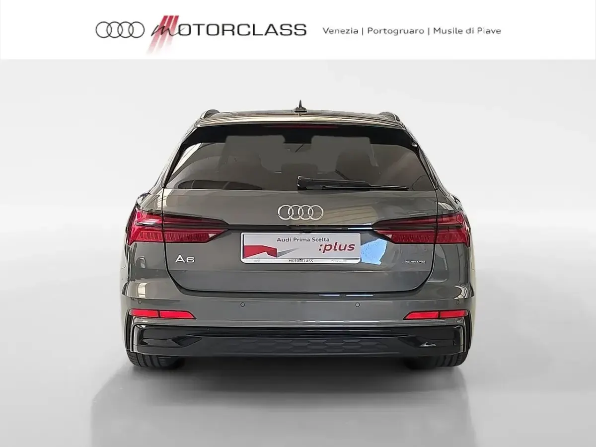 Usata Audi A6 S-Line 204 CV (150 kW) 2024 Grigio Station wagon