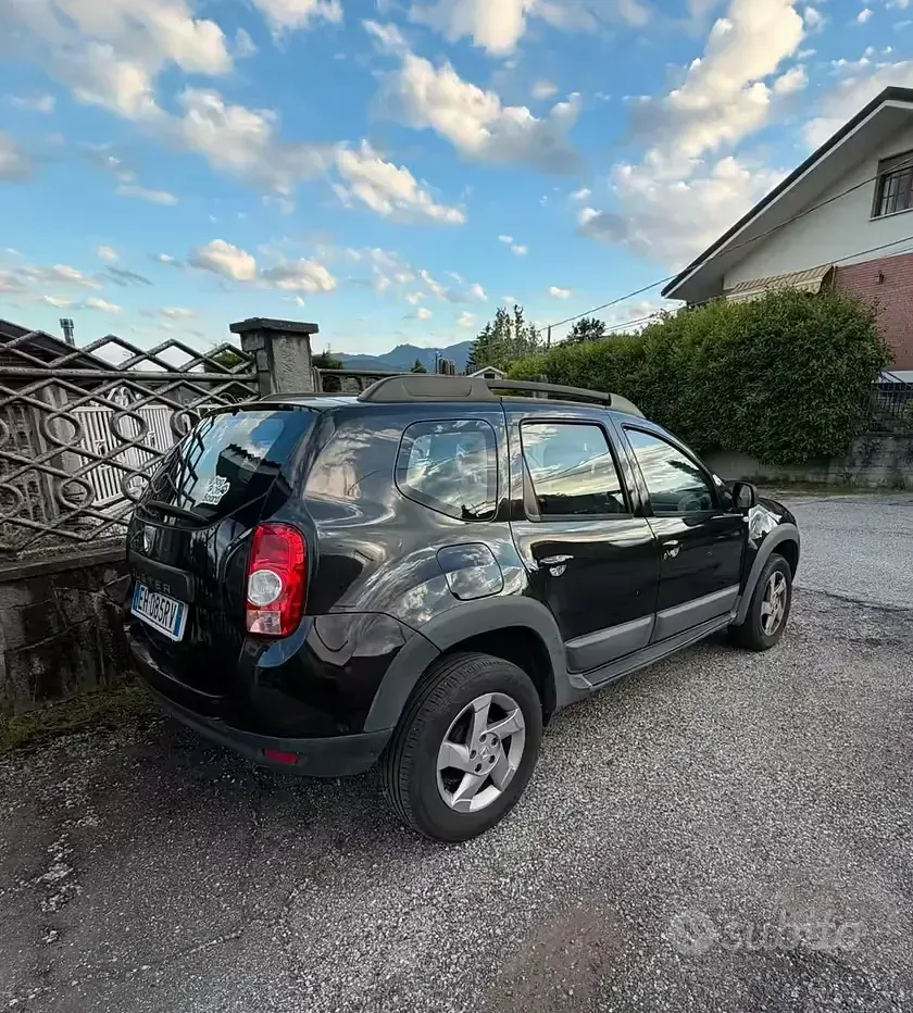Usata Dacia Duster 105 CV (77 kW) 2011 Nero SUV