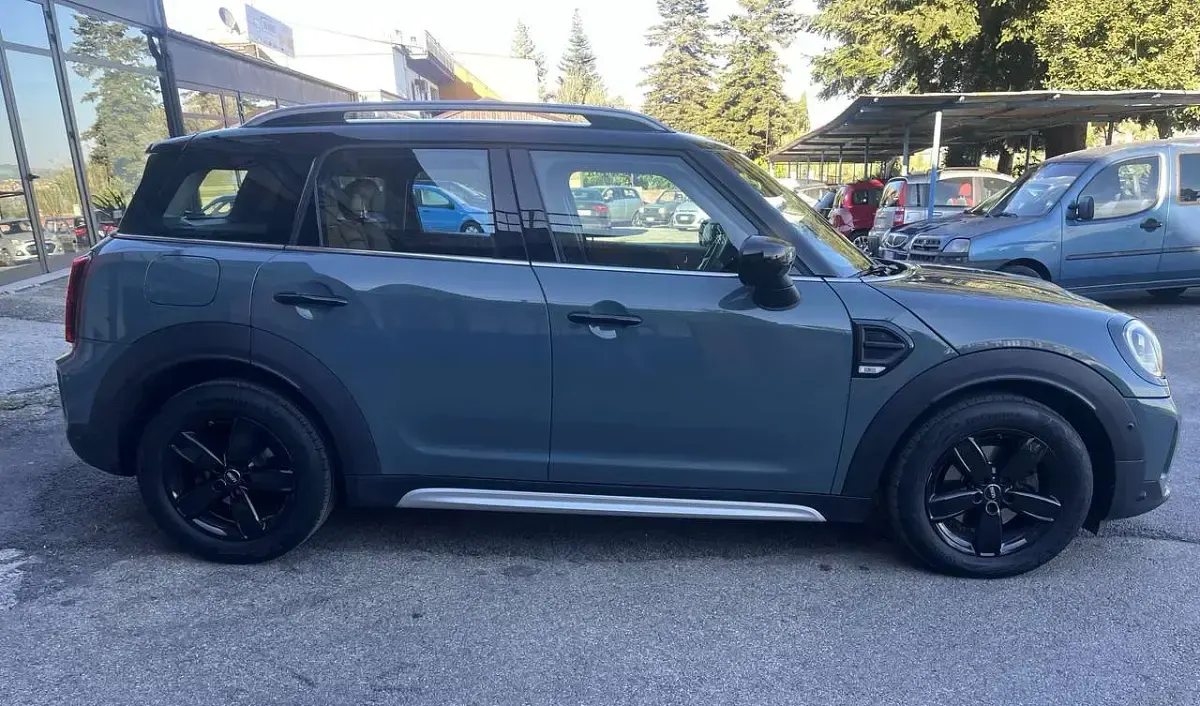 Second-hand Mini Cooper D Countryman 150 CP (110 kW) 2021 Verde SUV