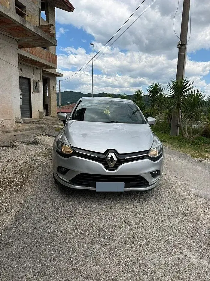Usata Renault Clio V 75 CV (55 kW) 2023 Berlina