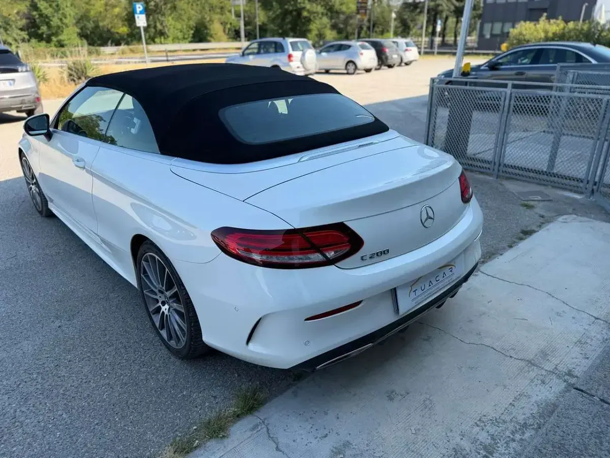 Usata Mercedes C200 Premium 184 CV (135 kW) 2022 Bianco Cabrio