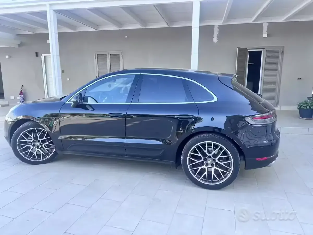 Usata Porsche Macan 245 CV (180 kW) 2019 Bluazzurro SUV