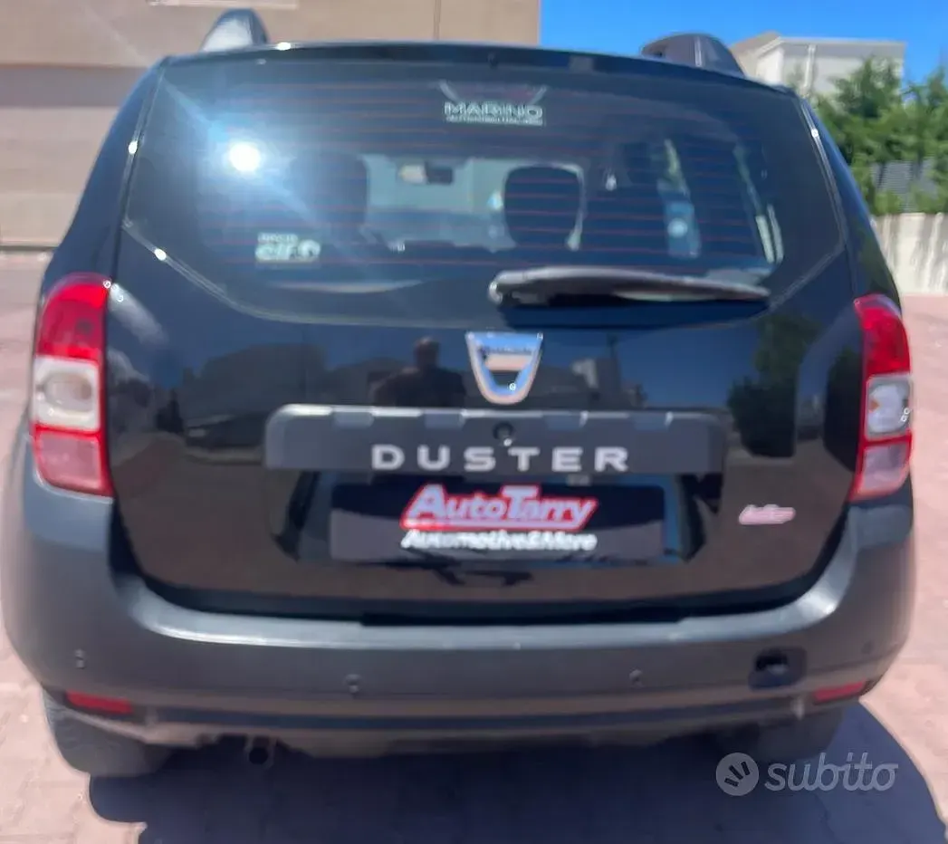 Usata Dacia Duster Ambiance 90 CV (66 kW) 2016 Nero SUV