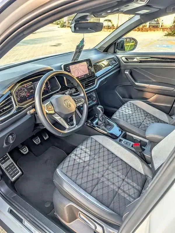 Usata VW T-Roc R-line 150 CV (110 kW) 2024 SUV