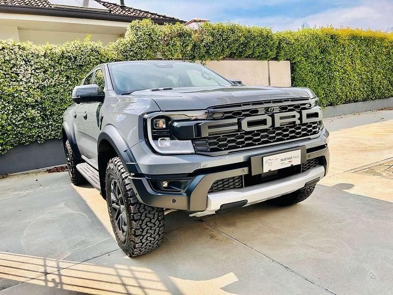 Nuova Ford Ranger Raptor 205 CV (150 kW) 2026 Command grey Pick-up