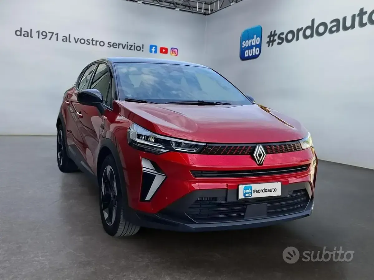 Usata Renault Captur Techno 101 CV (74 kW) 2025 Rosso SUV