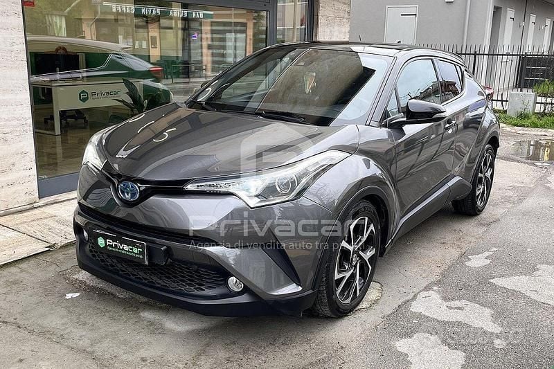 Usata Toyota C-HR Lounge 98 CV (72 kW) 2017 Grigio SUV