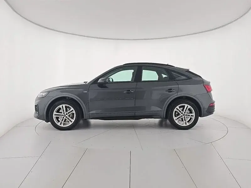 Usata Audi Q5 Sportback S-Line 163 CV (119 kW) 2022 Grigio SUV