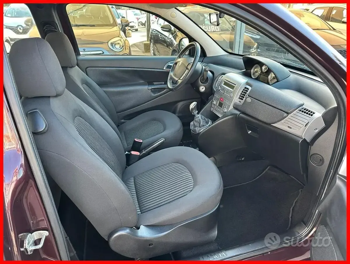 Usata Lancia Ypsilon 77 CV (56 kW) 2010 Marrone Utilitaria