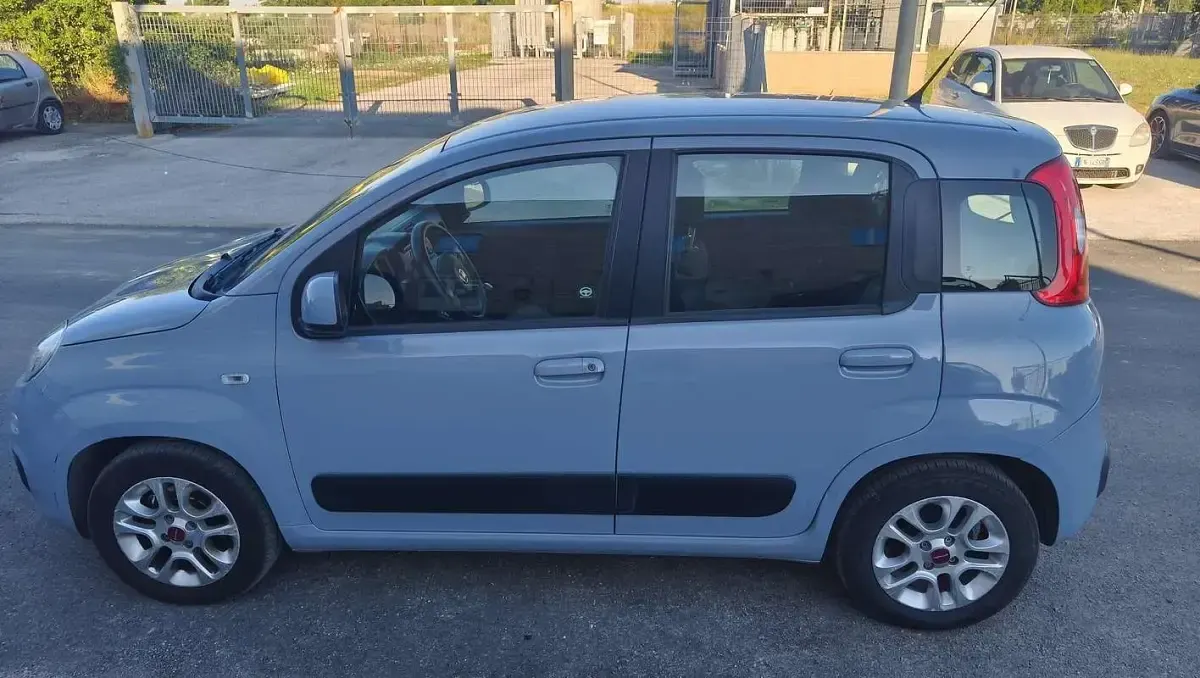 Usata Fiat Panda Lounge 69 CV (50 kW) 2019 Grigio Utilitaria