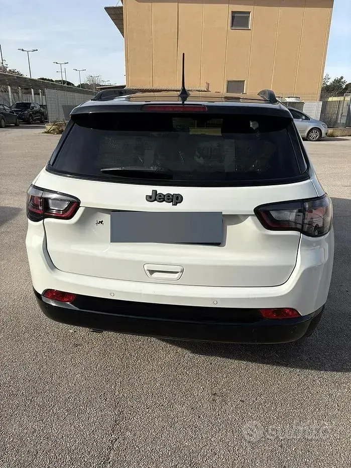 Usata Jeep Compass 131 CV (96 kW) 2021 Bianco SUV