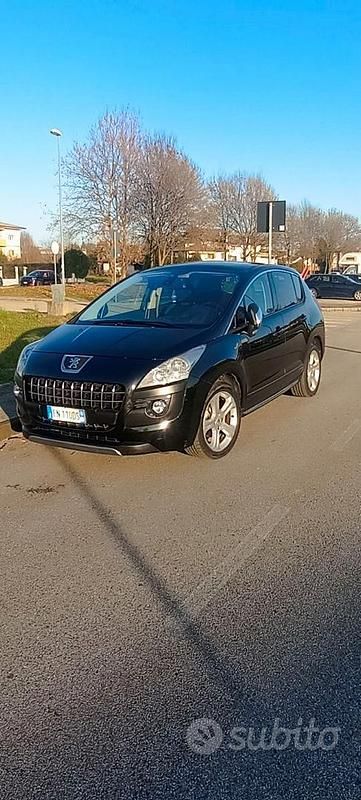 Usata Peugeot 3008 Outdoor 112 CV (82 kW) 2012 Nero Station wagon
