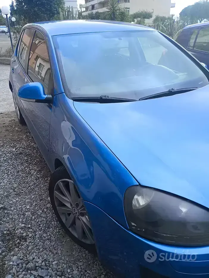 Usata VW Golf V 140 CV (102 kW) 2004 Utilitaria