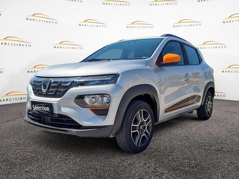 Argento Usata 2022 Dacia Spring Comfort Plus Utilitaria | 7950 € (Buon prezzo) - Immagine 1/4