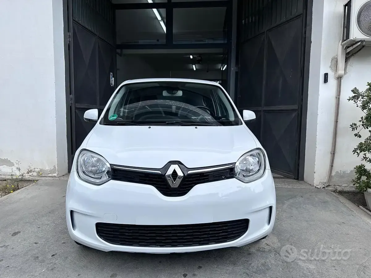 Usata Renault Twingo Intens 65 CV (47 kW) 2020 Bianco Utilitaria