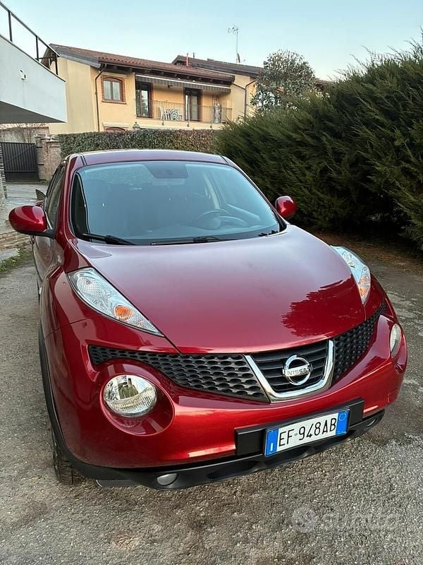 Usata Nissan Juke Acenta 117 CV (86 kW) 2010 Rosso SUV