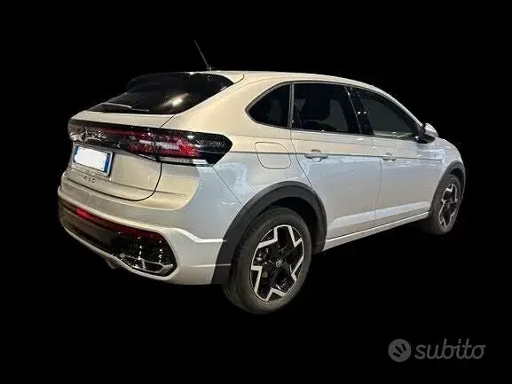 Usata VW Taigo R-line 116 CV (85 kW) 2025 Grigio SUV