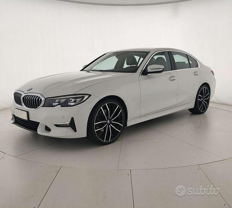 Usata BMW 320 Luxury Line 190 CV (139 kW) 2019 Bianco Berlina