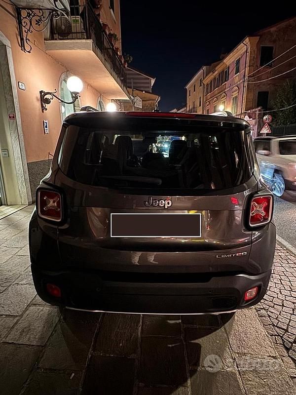 Usata Jeep Renegade 120 CV (88 kW) 2017 Nero SUV