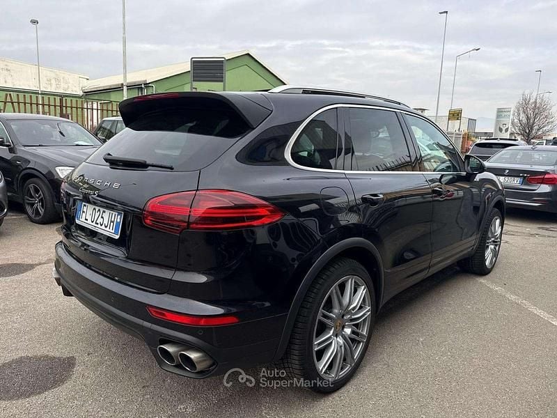 Usata Porsche Cayenne 382 CV (280 kW) 2016 Nero SUV