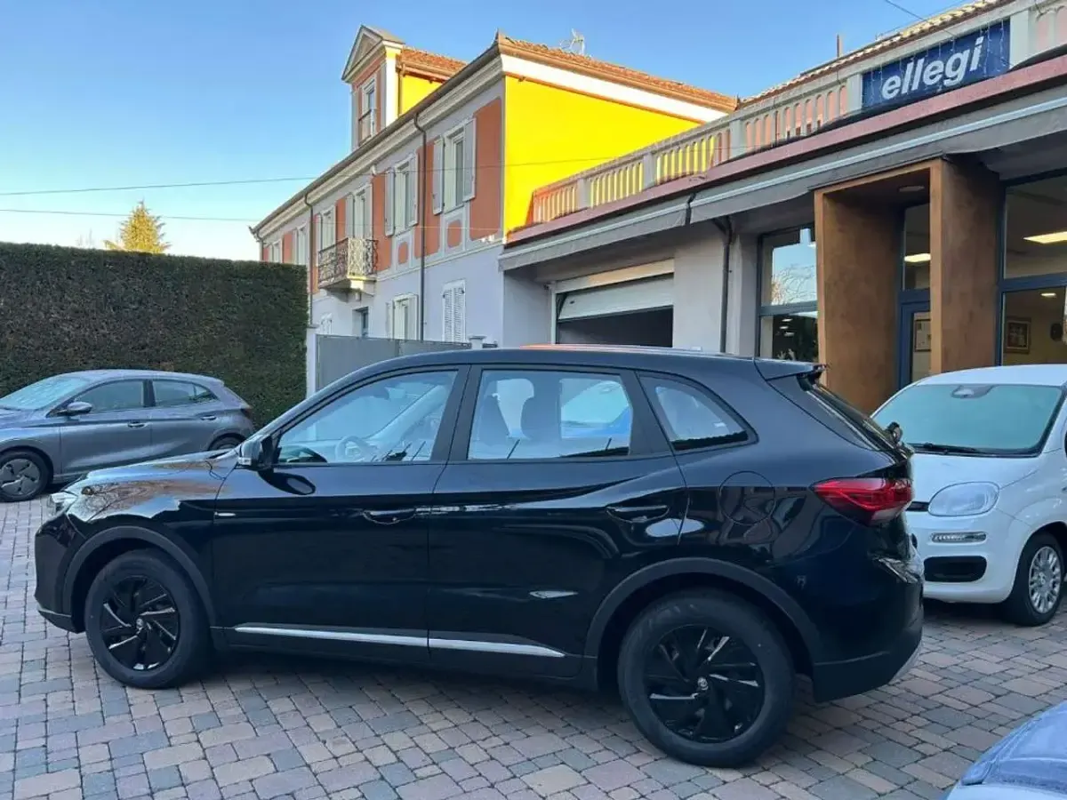 Nuova MG ZS 116 CV (85 kW) 2026 Nero SUV