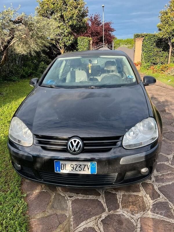 Usata VW Golf V 105 CV (77 kW) 2007 Utilitaria