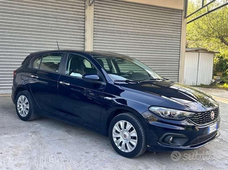 Usata Fiat Tipo Lounge 120 CV (88 kW) 2019 Berlina