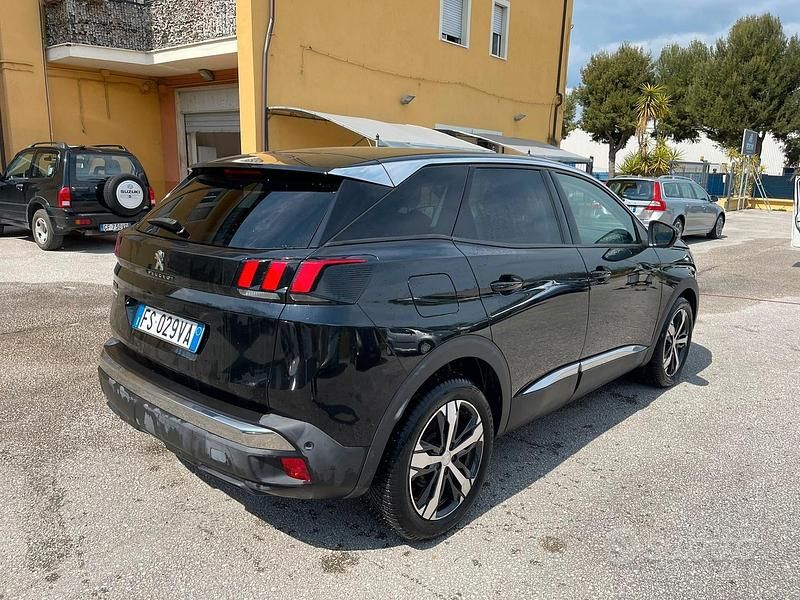 Usata Peugeot 3008 Allure 130 CV (95 kW) 2018 Nero SUV