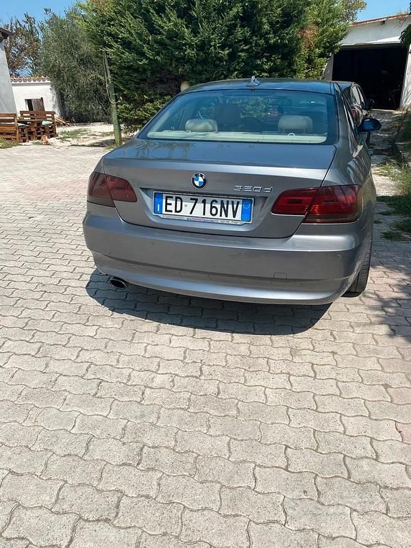 Usata BMW 320 184 CV (135 kW) 2011 Grigio Coupé