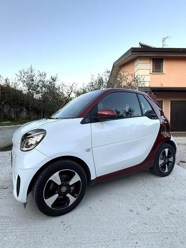 Usata Smart ForTwo Electric Drive 60 kW (82 CV) 2021 Cabrio