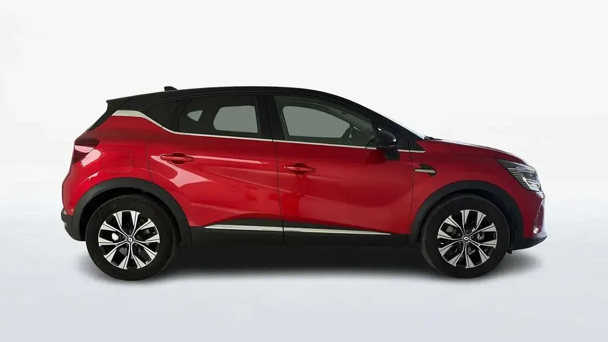 Usata Renault Captur Techno 94 CV (69 kW) 2023 Rosso SUV