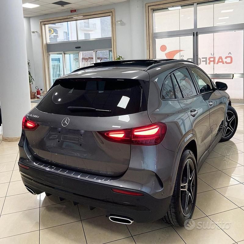 Usata Mercedes GLA200 AMG Line Premium 150 CV (110 kW) 2025 Grigio SUV