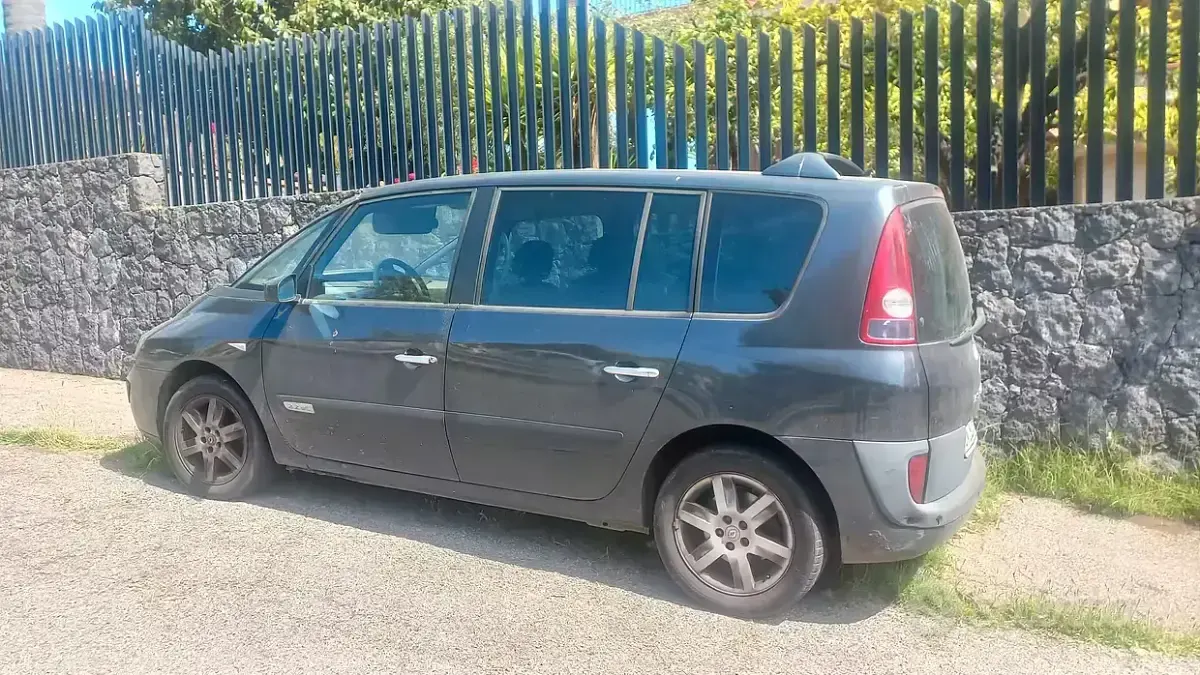 Usata Renault Espace 129 CV (94 kW) 2004 Grigio Monovolume
