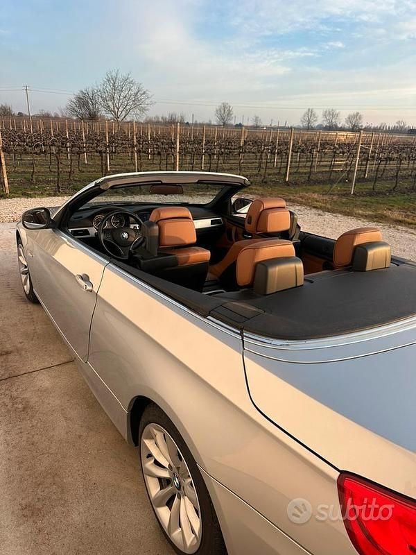 Usata BMW 320 Cabriolet 2011 Grigio Cabrio