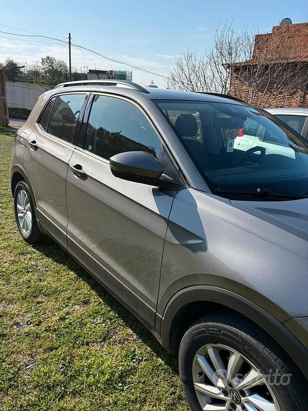 Usata VW T-Cross Style 110 CV (80 kW) 2021 Grigio SUV