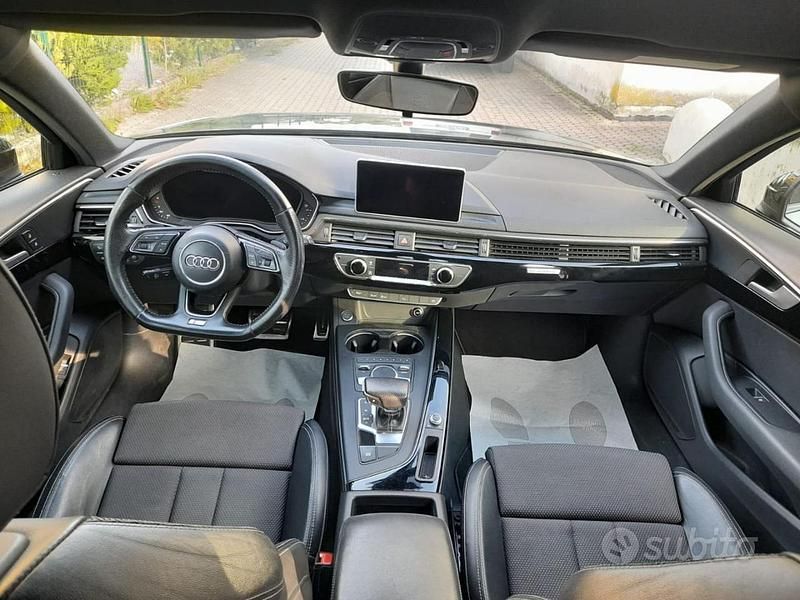 Usata Audi A4 Sport 190 CV (139 kW) 2017 Grigio scuro Station wagon