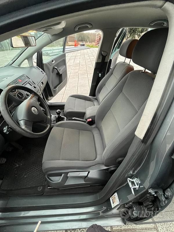 Usata VW Golf Plus Cross 2005 Grigio Monovolume