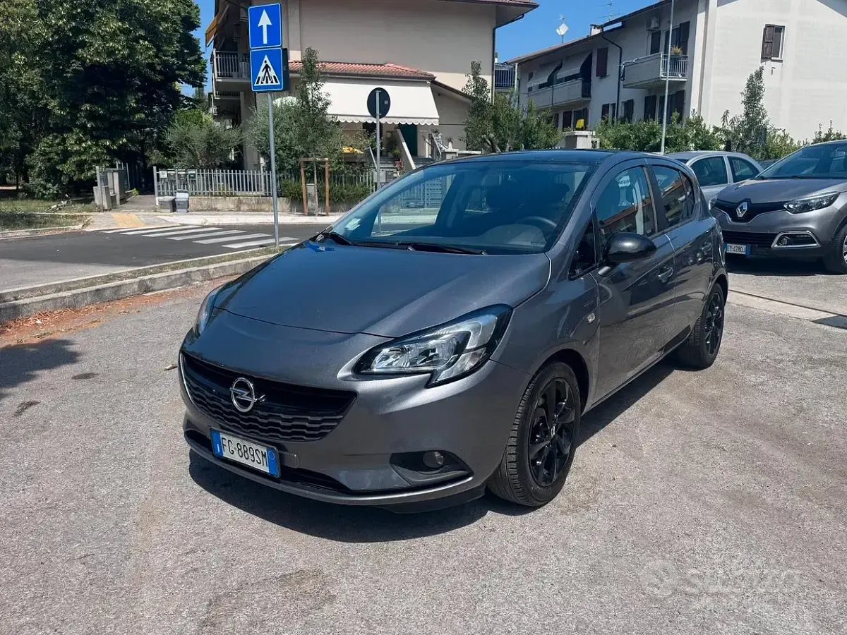 Usata Opel Corsa Innovation 90 CV (66 kW) 2017 Grigio Utilitaria