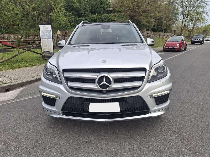 Käytetty Mercedes GL350 Premium 258 HP (189 kW) 2015 Harmaa Katumaasturi