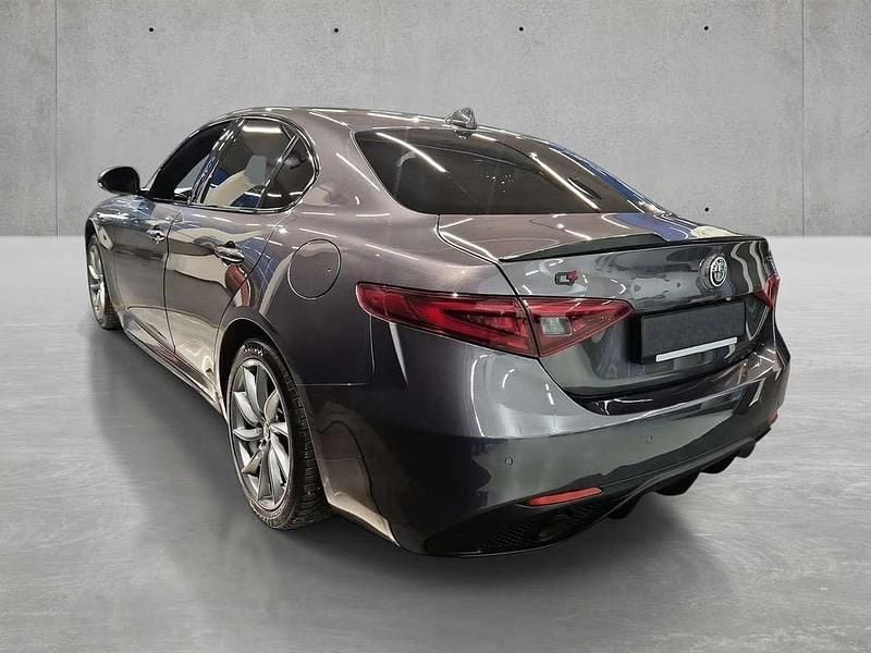 Usata Alfa Romeo Giulia Ti 280 CV (205 kW) 2020 Grigio Berlina