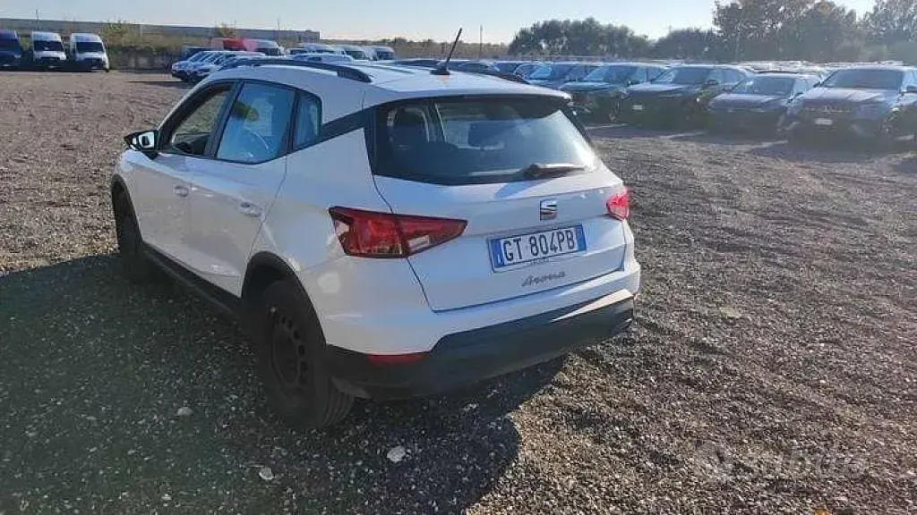 Usata Seat Arona 95 CV (69 kW) 2024 Bianco SUV