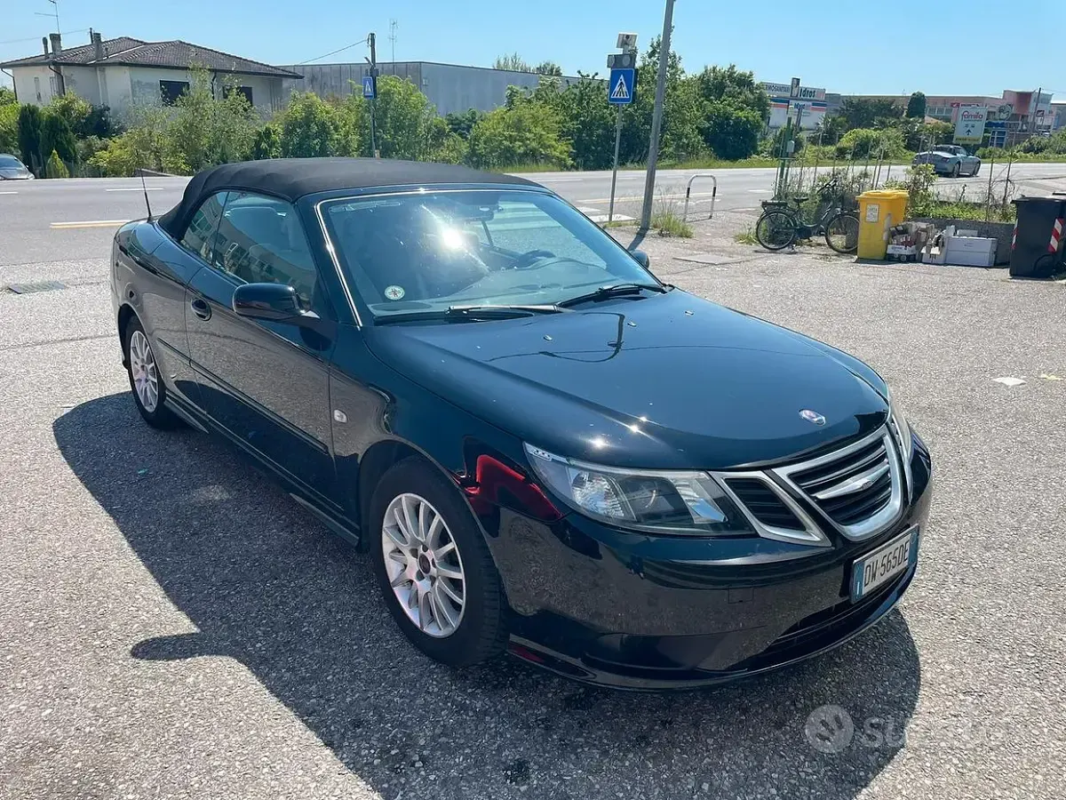 Usata Saab 9-3 150 CV (110 kW) 2009 Nero Cabrio